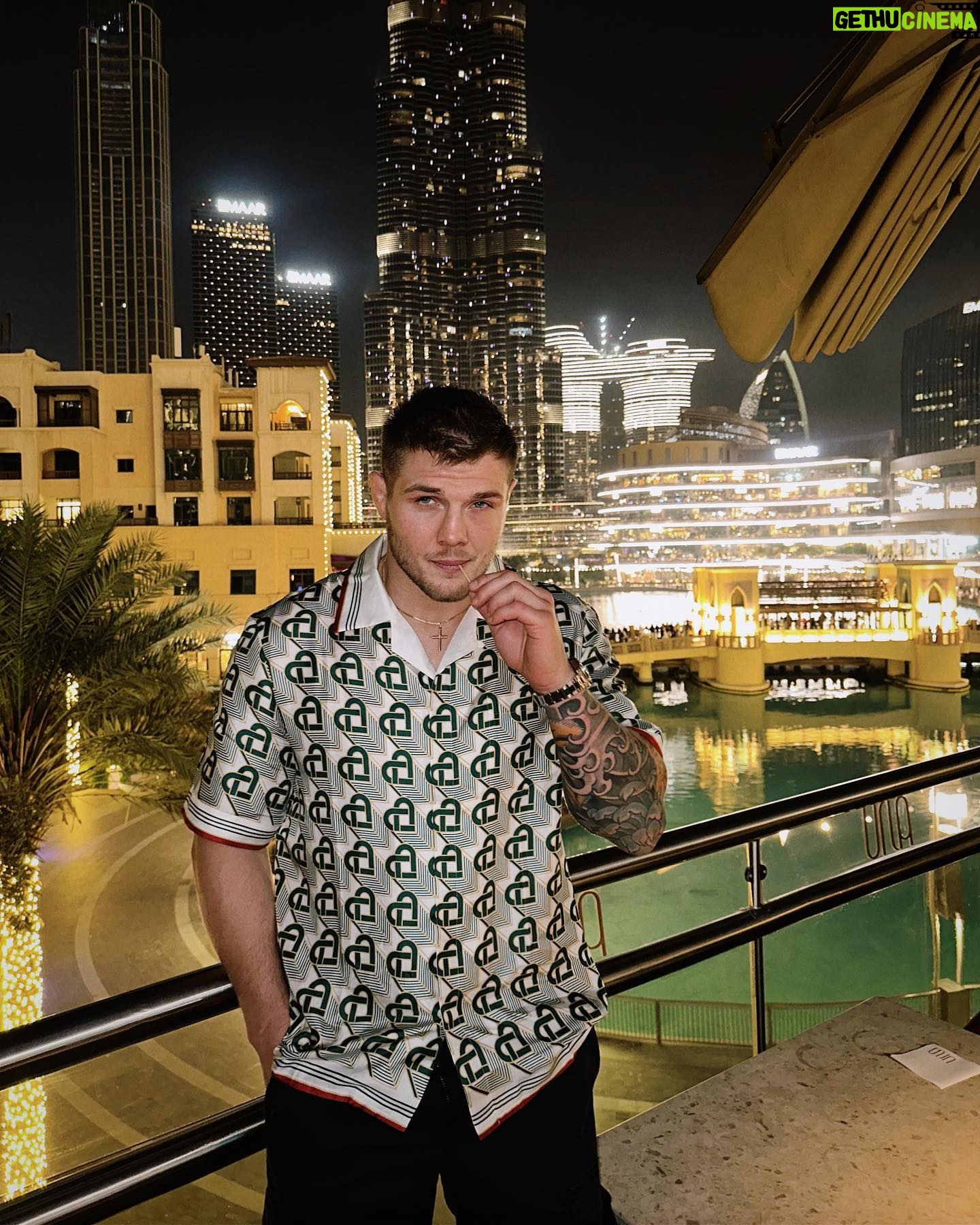 Marvin Vettori - 39.9K Likes - One night in Dubai 🇦🇪
#theitaliandream