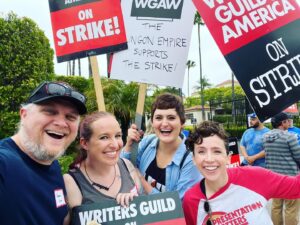 Mary Chieffo Instagram - “wa’ Dol nIvDaq matay’DI’ maQap”

“We succeed together in a greater whole.” 

— Klingon proverb 

Amazing #StarTrek & #SAGAFTRA solidarity yesterday with the #WGAStrike at Paramount Studios! 

#wgastrong #solidarity #startrekdiscovery #klingon #LLAP #representationmatters #IDIC