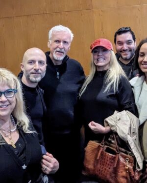 Mary Murphy Instagram - So excited to Meet James Cameron and Sigourney Weaver  at the Directors Guild  showing of Avatar !! What an amazing movie !! Try and see it in 3D I felt like I was  in their world  #Avatar #greatnovie