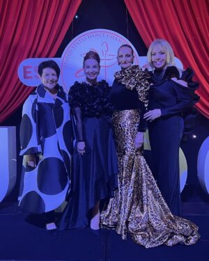 Mary Murphy Instagram - What a great pleasure to judge the US Championships  in Orlando this past week . A week  that  is filled with the highest level dancing and seeing dear friends . Congratulations to the American Ballroom Company to showcasing the amazing talent we have this country . Congrats’s to all our new Champions !!