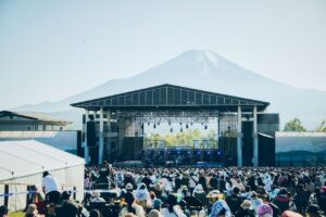 Masafumi Gotoh Instagram - SWEET LOVE SHOWER SPRING 2024

Photographer @tetsuyayamakawa 

#sweetloveshower #asiankungfugeneration #mtfuji #yamanakako