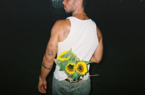 Mason Gooding Instagram - U ever heard Sunflower by Postmalone? Well, yeah, Sunflower by Post Malone🌻