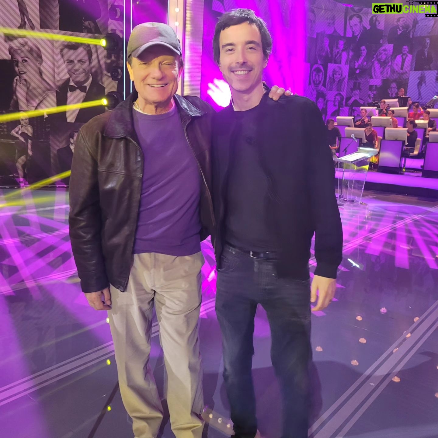 Massimo Ranieri - 5.2K Likes - Con i meravigliosi amici e ospiti della prima puntata e pronti per la seconda tra due giorni! Sempre su @rai1official
#tuttiisogniancorainvolo
@rociommorales
