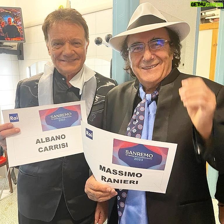 Massimo Ranieri - 10.8K Likes - Momenti di grande gioia!!#sanremo2023
@sanremorai
@tananaimusica
@j.axofficial
@colapesce
@dimartinoofficial
@albano_official_