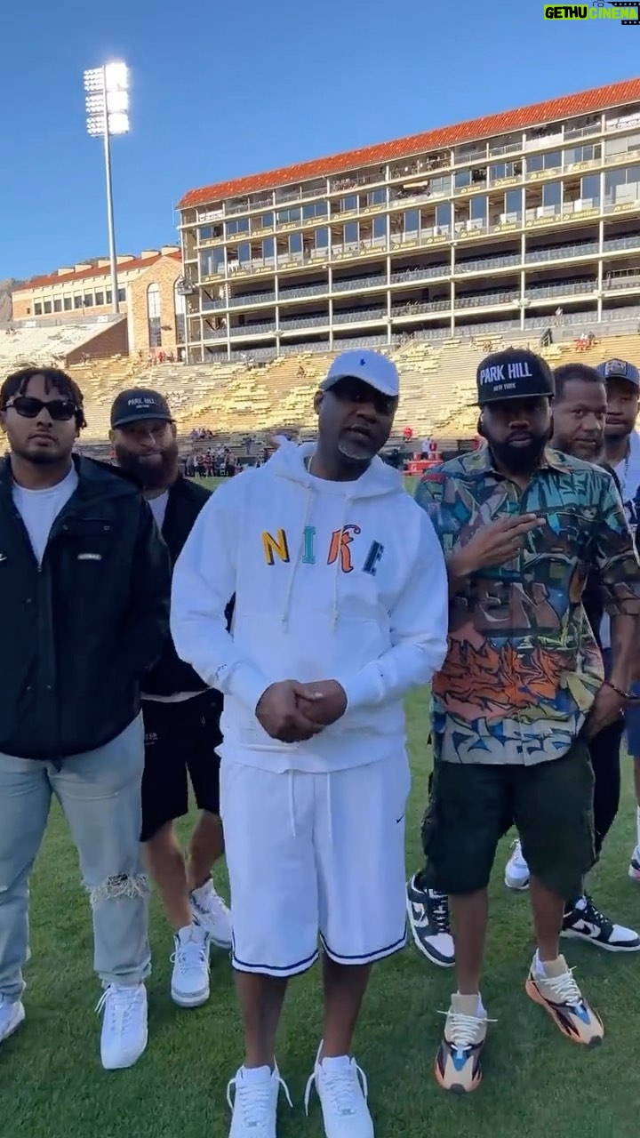 Masta Killa - 8.9K Likes - PRIME TIME!!! 🏈🏈 @deionsanders @cubuffs @cubuffsfootball
@wutangclan Is in the Building 👐🏾👐🏾👐🏾👐🏾👐🏾
#WuTang #Deionsanders #Prime #Colorado #collegefootball #football #gobuffs #WeHere
