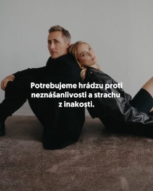 Matej Cifra Instagram - Čo by som vám povedala, ak by ste sa ma spýtali na rodinu.

📷 @katarinaslesar
#styling @who.is.laska 
#muah @makeupbykatka