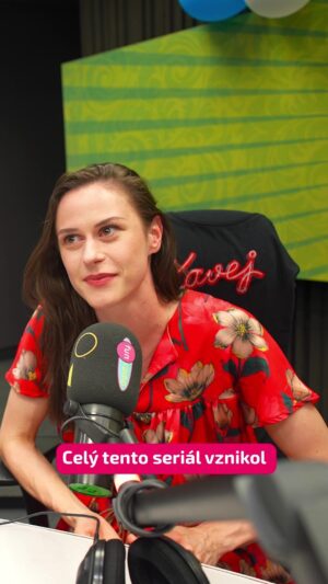 Matej Cifra Instagram - Janka Kovalčíková a Anna Jakab Rakovská spolu žiaria v novej slovenskej komédii “KAVEJ”. 🎬 Prvé ohlasy z prepremiér sú skvelé, 🤩 rovnaký bude aj tento rozhovor u Adely a Sajfu. 

🎤 Počúvaj dnes o 17:00 vo FUN rádiu. 

#jasomfunradio #funradio #adelaasajfa