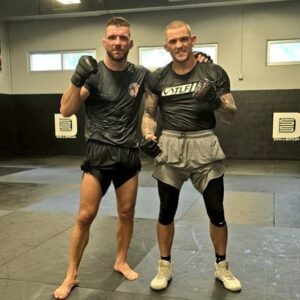 Mateusz Gamrot Instagram - Zaczynamy camp w ATT 🔥 to będzie wspaniale 7 tyg i występ na tej samej gali 🔥 wygrywamy to! 
——
We are starting the camp in @americantopteam 🔥 it will be great 7 weeks and a performance at the same show 🔥 let’s go 🥷🥷