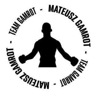 Mateusz Gamrot Instagram - Coming soon 🤫🔥
———
Już jutro pojawi się w sklepie nowy sort rzeczy przed zbliżająca się gala UFC 299 💪 bądźcie czujni ! 
Kto czeka na nowe produkcje ? I jak podoba się Logo #teamgamrot ? 
.
.
Autopromocja