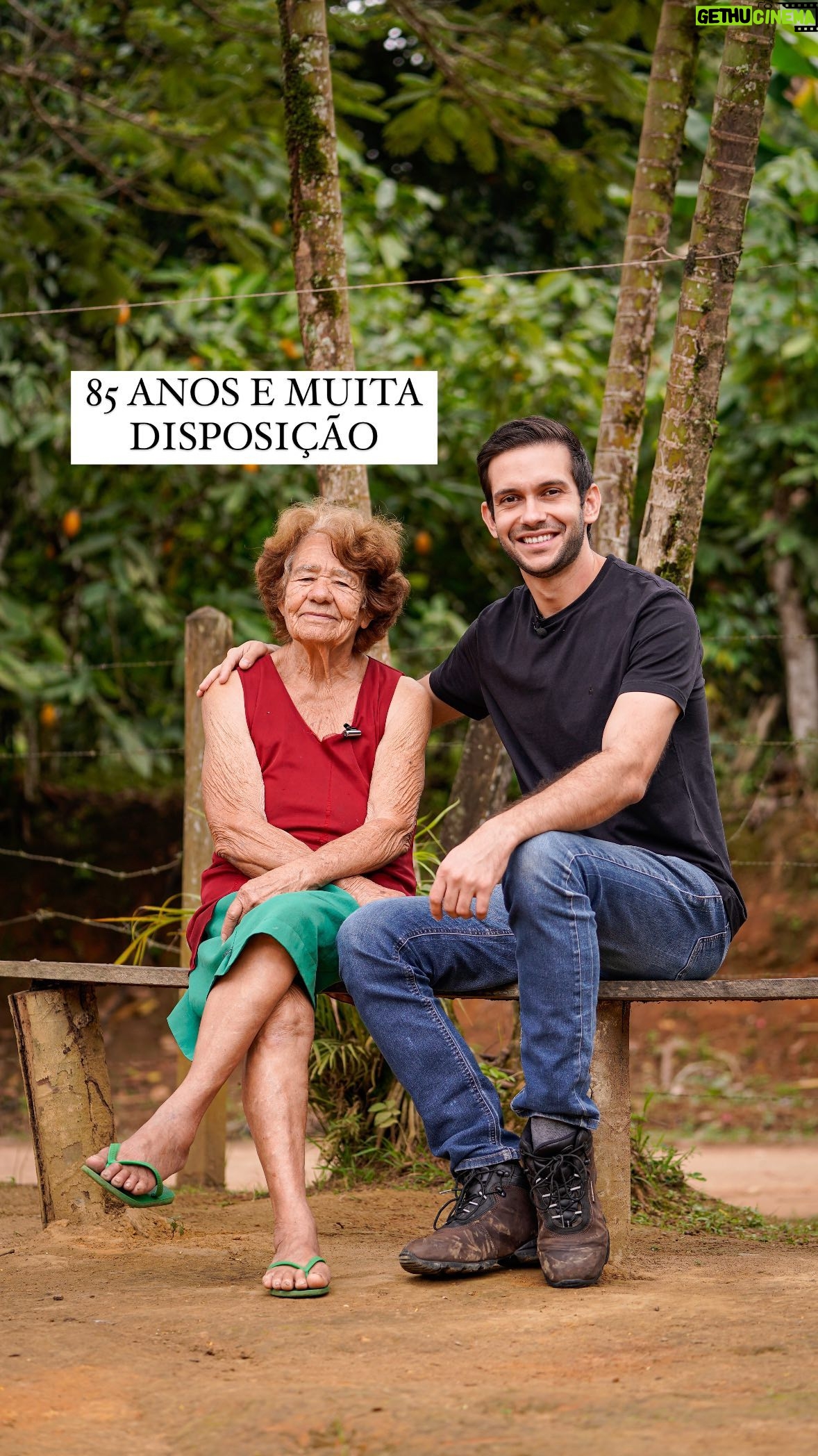 Matheus Boa Sorte - 2.1K Likes - 85 anos e uma disposição de dar inveja... Valdelice, lá de Itagi, é dona de uma simpatia única. No nosso bate papo eu logo quis saber dela qual o segredo pra se manter com essa essência tão jovem...
-
#Itagi #ItagiBahia #BoaProsa #Bahia #Sudoeste #Interior