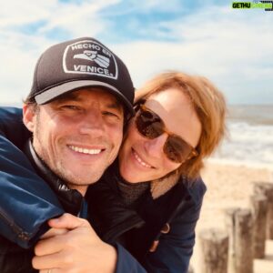 Mathias Coppens Instagram - Soms betekent liefde ook loslaten. In alle vriendschap en met een hart vol liefde, besluiten Sarah en ik om elkaar ruimte te geven. Op zoek naar de beste versie van onszelf. Samen zullen we er blijven zijn voor onze kinderen, Marcel en Lowis, om hen een warme thuis te geven. En ook op professioneel vlak blijven we samenwerken. We wensen dit in alle rust en privacy te verwerken. Ik zal hierover dus geen interviews geven. #bestfriendsforever❤️