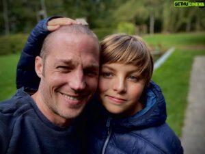 Mathias Coppens Instagram - Mijn zoon, Marcel, heeft mijn haar geknipt 😂 beetje kort❤️❤️❤️🤗🤗 @dr.poldoodle