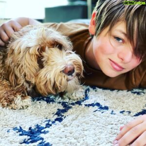 Mathias Coppens Instagram - Wow! Pol is helemaal mee met zijn tijd en heeft nu ook al zijn eigen tik tok account. Beheerd door de liefste jongen van het heelal ❤️ @dr.poldoodle het heet …. Rarara … dr.poldoodle 🤗
