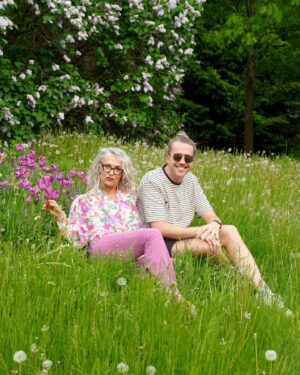 Mathieu Dufour Instagram - Faites comme Pieret; soyez heureux, prenez-vous en photo où vous voulez pis torchez vous du reste 🌸😬

📸 @bertexertier 
🫱🏻‍🫲🏼(support moral et behind the scene) @loounie