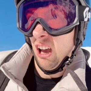 Mathieu Jonckheere Instagram - start_janvier2023.mp4

Janvier c’est toujours une période hybride pour moi. C’est le moment où j’prends le temps de souffler mais avec mon agenda 2023 devant les yeux, tu vois l’délire ou pas ? Hahah

Entre les formats installés et les nouveautés prévues, je sais pas si j’arriverai à goupiller tout ce que j’ai prévu pour cette année mais le programme est dodu comme ce petit porc de Babe ! (on peut dire ça sur insta ou c’est censuré comme sur YT ?👀)

Encore un peu de patience, et j’reviens vous régaler dès février les amis 🔥!
#2023WillBeUnGrandCru