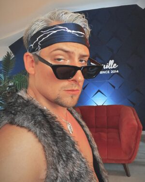 Mathieu Jonckheere Instagram - Un nouveau Ken aurait repris le pouvoir à Barbieland. Et il est pas content.
Rendez-vous vendredi.
#Barbie