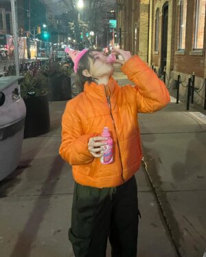 Matia Jackett Instagram - Oh what a lovely lovely day 🤭 minus the fact that I actually drank 2% milk for the first time in 15 years 🙂 thank you everyone for making today so special 🍾♓️🩵🥳😇
#whatsnineplusten21 #21