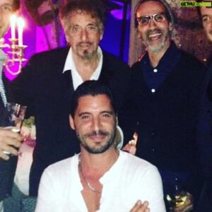 Matías Desiderio Instagram - Flashback !!! Hermoso recuerdo un año atraz el Actor de los Actores Al Pacino y yo nos conociamos, pronto se viene un nuevo encuentro...
#actores #alpaciono #talento #films #california #argentino #passion @teleshowcom
