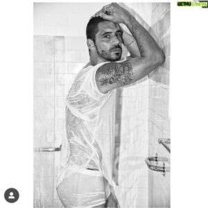 Matías Desiderio Instagram - Gracias fotografo @fabianmorassut genio!
@people @lamodels #actor #losangeles #argentino #art #films #tv #men #sexyman