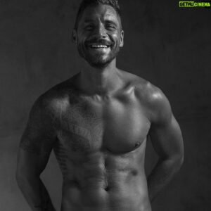 Matías Desiderio Instagram - Sesión fotográfica 
#matiasdesiderio por @machadito_arte

#actor #actorargentino #fotografo #gabymachado #hombre #fuerza #matiasdesiderio #positivevibes #abrazos #buenosaires #argentina #cuidarse #vivirlavida #fuerzaaereaargentina #matiasdesiderio #actorargentino #celebracion #amor #sexymen #hombresguapos #men #actor #sexy #sexyhot #losangeles #model #modelmen #foryou
