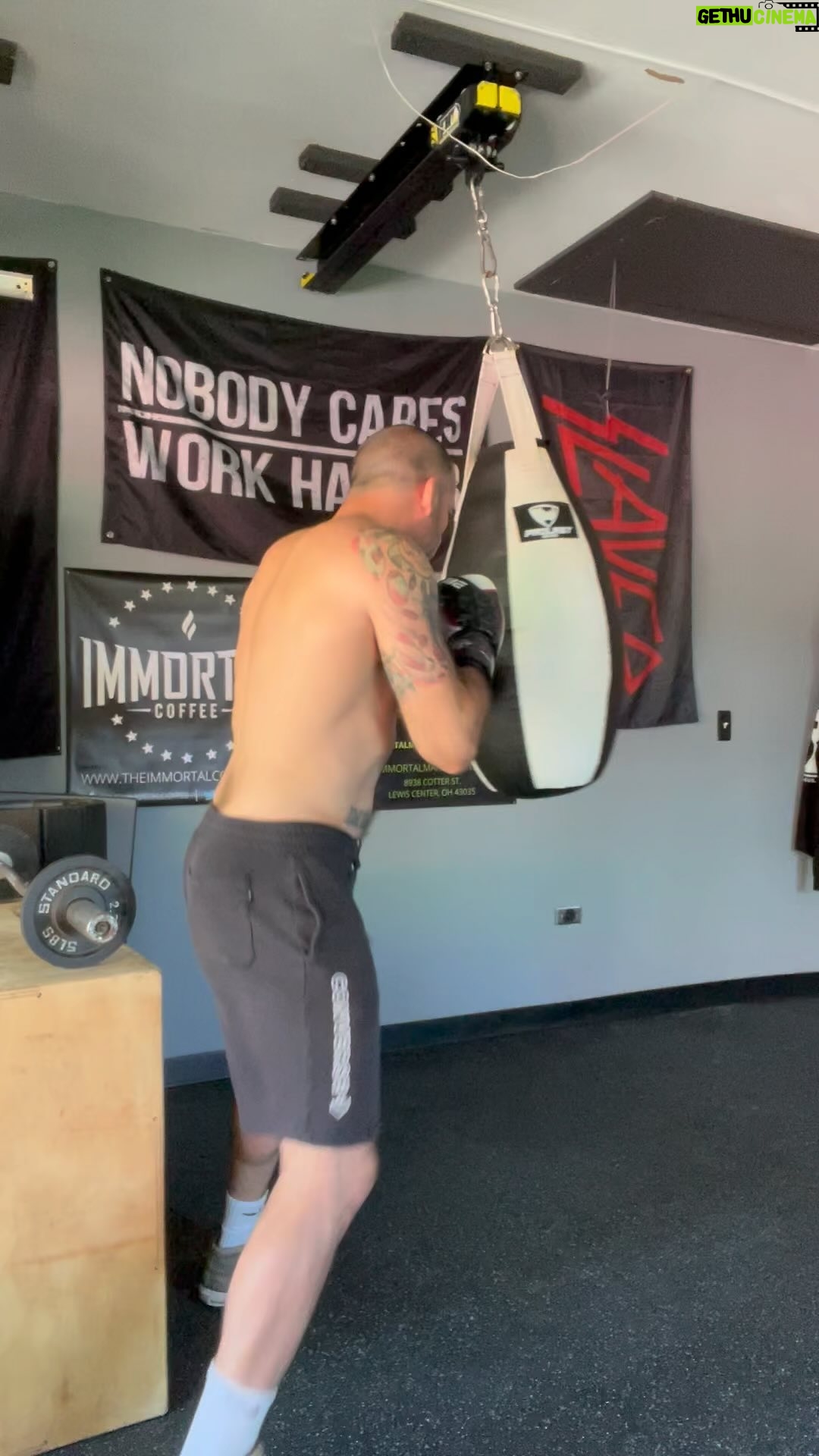 Matt Brown - 1.6K Likes - I get lots of questions for bag routines so here’s one for you guys! Pick a song, one you like and can listen to a lot, and find the rhythm and build combos on beat! As you can see I lost the beat a couple of times here to show you it’s not easy! I haven’t done this routine in a long time but it will smoke you cause the music never stops! It’s crazy fun and gives you something to focus on try it out! Don’t forget to drink some @theimmortalcoffee to get pre workout energy and take @try_create_ creatine gummies to stay strong and have some water on hand to stay hydrated! Do it soldiers!