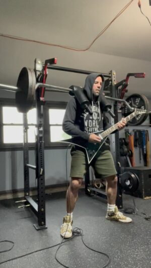 Matt Brown Instagram - Ran out of energy in my legs before I could get it perfect lol I know it’s stupid but I was challenged so I went for it🤷🏻‍♂️