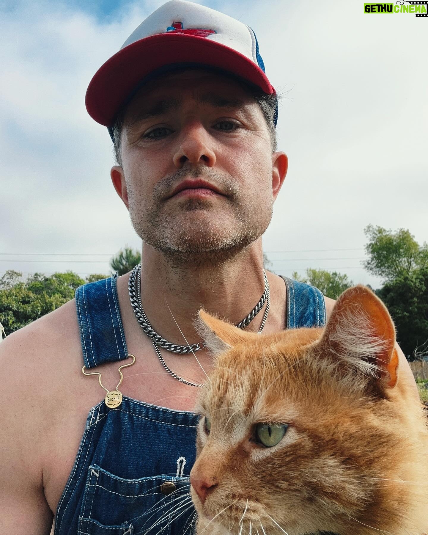Matt Dallas - 9.4K Likes - Be good to your mama 🌎