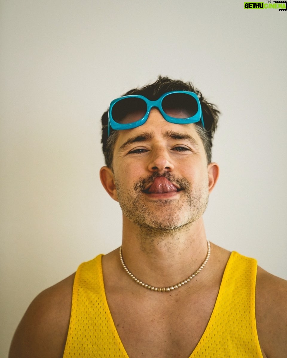 Matt Dallas - 8.4K Likes - Peace out summer ✌🏻