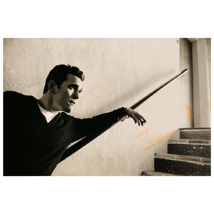 Matt Dillon Instagram - This photo was taken in the stairwell of my apartment in Hollywood in 1997 by Roddy McDowall, the great actor, film historian and photographer. Roddy started his career in the early 40’s with directors such as Fritz’s Lang and John Ford. It was a joy to talk to him about cinema. He had such a depth of knowledge in film history and enjoyed sharing it.  #roddymcdowall