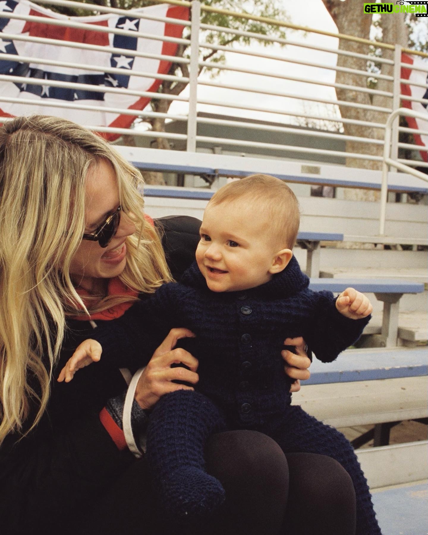 Matt Jones - 2.7K Likes - She really does do motherhood with this much grace, joy, and unbelievable beauty. Me and your daughter love you with all that we are. Happy First Mothers Day @kristenhager