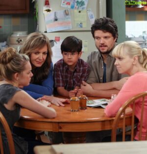 Matt Jones Instagram - 8 years ago we shot the pilot for Mom. Tonight was their final episode and I will always cherish and love the people and memories that show brought into my life.