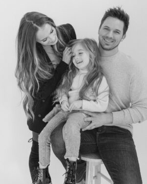 Matt Lanter Instagram - Hubby update: he’s home and recovering 🤍
After a week in the hospital @mattlanter was able to finally come home to heal. It feels so good to have him at home in our own bed. He’s slowly starting to be able to eat food.

One big thing we’ve seen is how traumatic this has been for Kenny girl. She’s an all-out daddy’s girl and spent every night crying for him, saying, “I need my daddy.” And all I could do was snuggle her close and say, “Me too, baby. Me too.”💔 She’s so happy to have him home and is being the best little nurse daddy could ask for. She’s making sure he takes his “mecinins, for you can get better!”🥰

Leave any tips to help Kenny adapt faster. She started having nightmares and was just not sleeping while he was gone. So we’re bringing back the sleep chart to help encourage her healthy sleep habits again.😴