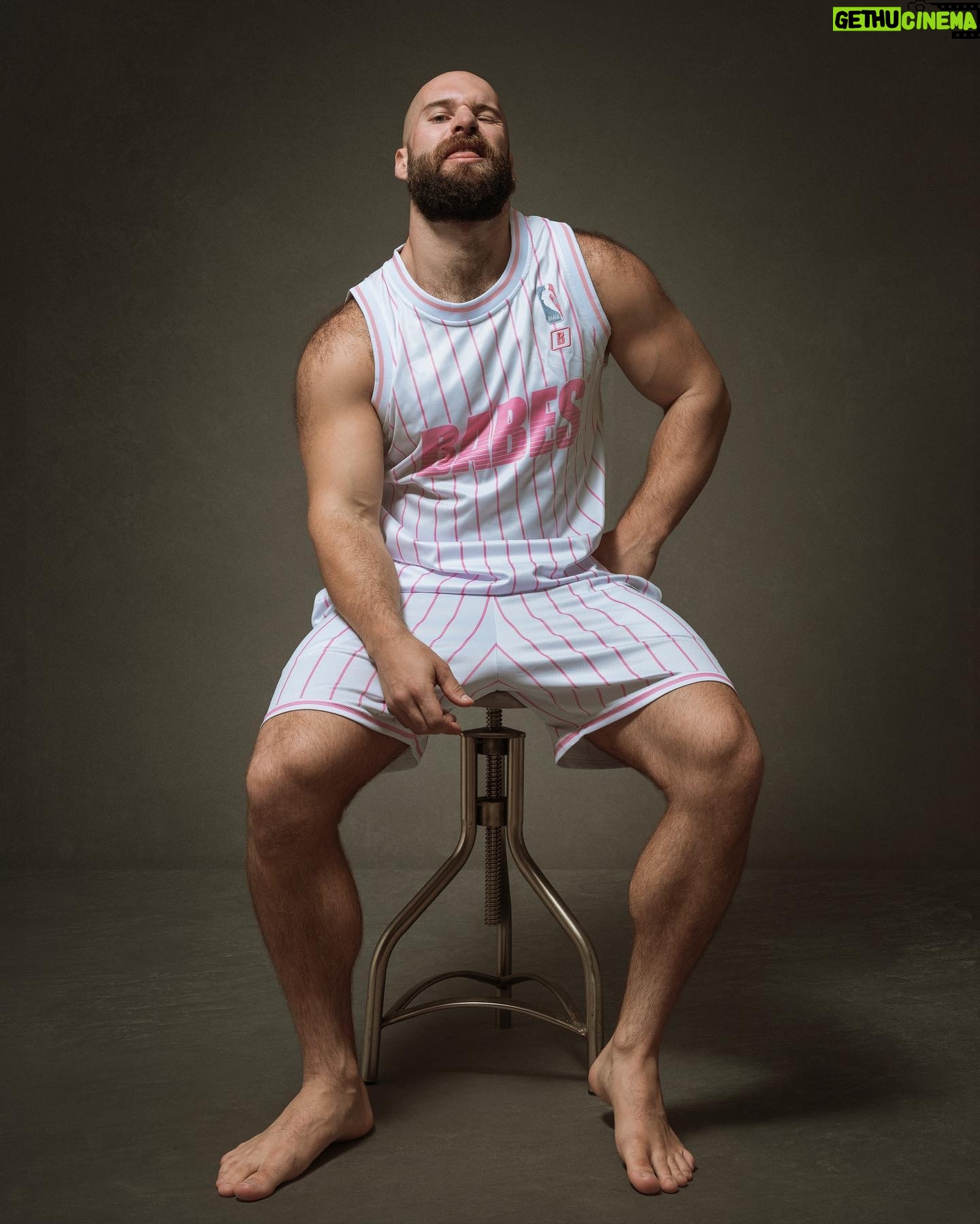 Matt Lister - 9.2K Likes - Y’alright babes?
📸 @cleverprimeuk
👕 @justdoitbabes