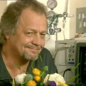 Matt Lucas Instagram - Every day this month we have been posting a sketch from the first series of Little Britain and today we’re posting one starring David Soul, who has passed away. David was hugely talented, effortlessly funny and we were thrilled to work for him.

Matt & David

[REPOSTED DUE TO TECHNICAL FAULT]