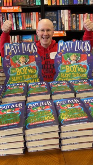 Matt Lucas Instagram - I loved every minute of my career in @cwgxbookshop …no matter how short it was 😳😬

Happy Bookshop Day everyone and happy reading 📘📘

‘The Boy Who Slept Through Christmas’ in stores and online now 🎉🎉
[link in bio]