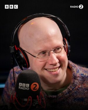 Matt Lucas Instagram - Things definitely got a little wonkers this morning 🍫

A pleasure to be joined by Matt Lucas, Suranne Jones and Kevin Bridges on #FriendsRoundFriday!

Listen now on the Zoe Ball and Friends podcast, available on BBC Sounds 🎧