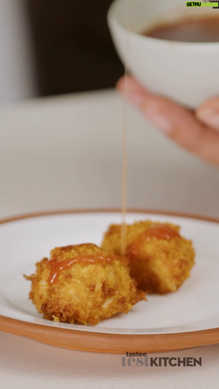 Matt Preston - 457 Likes - Super crunch hot honey chicken bites, fresh from the air fryer. Find this recipe, and thousands of other quick, easy meal recipes, at taste.com.au or at the link in my bio 👆🏻
@taste_team @michellesouthancooks #airfryer #airfryerrecipe #recipe #easyrecipe #quickrecipe #dinnerrecipe #chickenrecipe #chicken #hothoney #chickenbites