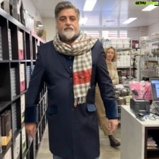 Matt Preston - 562 Likes - When you get get stalled in a time loop……… the heady smell of chocolate at @savourschool will do that to you… #newproject #bigquestions #friendswithanswers