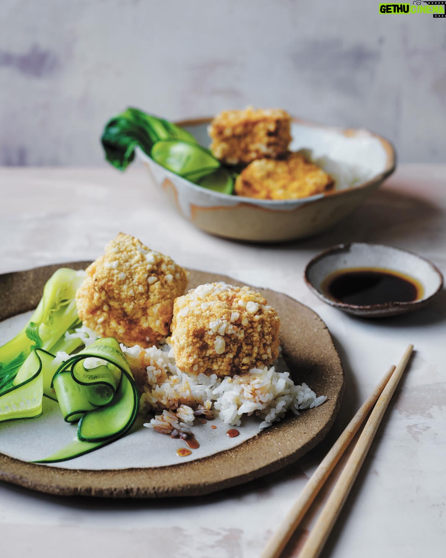 Matt Preston - 381 Likes - Today in @deliciousaus in @stellarmag I’m on a mission to get more Australians (me included) eating tofu.
🥣 What’s your favourite way to prepare tofu?
🥣 Get the recipe for this crunchy tofu with soy and sesame dressing at delicious.com.au
🗞️ Get your copy of Stellar in today’s Sunday Telegraph, Sunday Herald Sun, Sunday Mail or Sunday Tasmanian.
📸 Ben Dearnley
Styling David Morgan