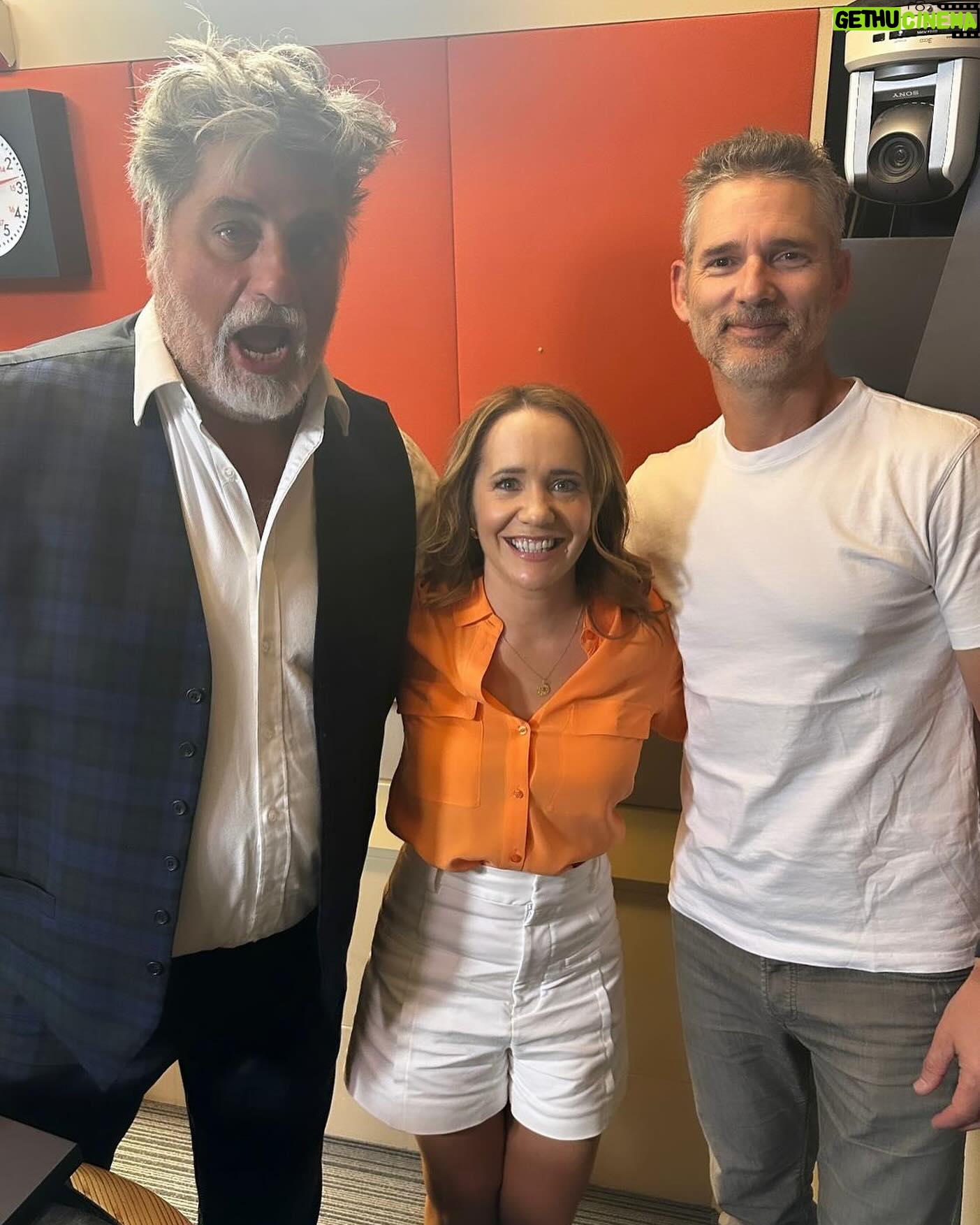 Matt Preston - 1.4K Likes - As his new movie, ‘Force of Nature: The Dry 2’ begins screening around the country, Eric Bana joined @catherinemurphysport and me to share his dreams for a @stkildafc double. Click the link in my bio to listen to our chat on Saturday Mornings on @abcinmelbourne
#thedry #ericbana #stkildafc #afl #aussierules