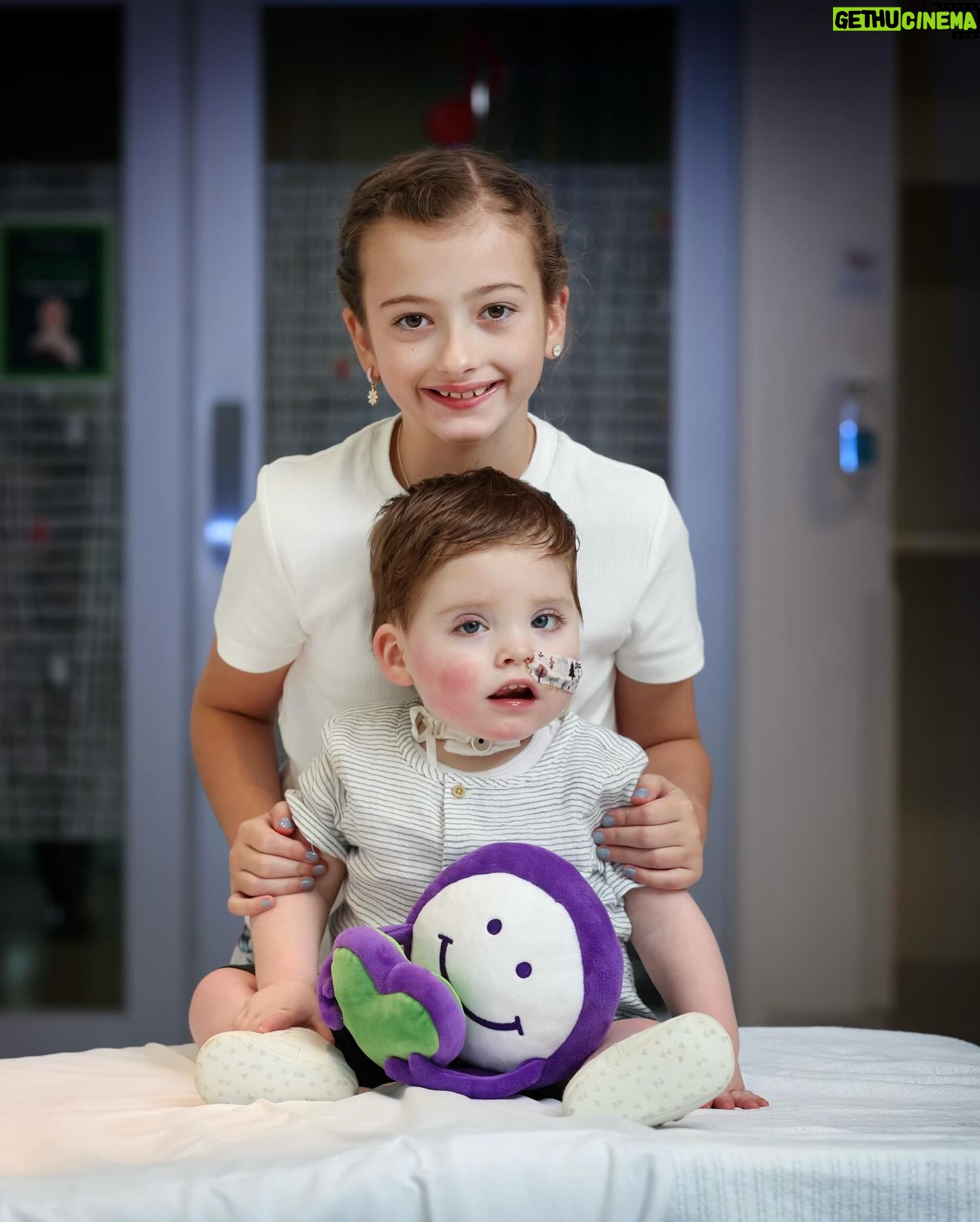Matt Preston - 1.3K Likes - Meet Emily and Finley — this year’s Faces of the @goodfridayappeal who have both received life saving and ongoing treatment at @rchmelbourne. For the past 93 years the Good Friday Appeal has supported Australian families, including mine, and changed so many lives. If you are in a position to do so, please give what you can.
To donate hit the link in my bio. 👆🏻