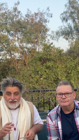 Matt Preston Instagram - There is a bit of a bitter battle ‘bout butter chicken going on but who do you think makes the best butter chicken in Delhi? VOTE BELOW @motimahalofficial @daryaganjrestaurants #luxuryescapes #newadventuresinfood #watchthisspace