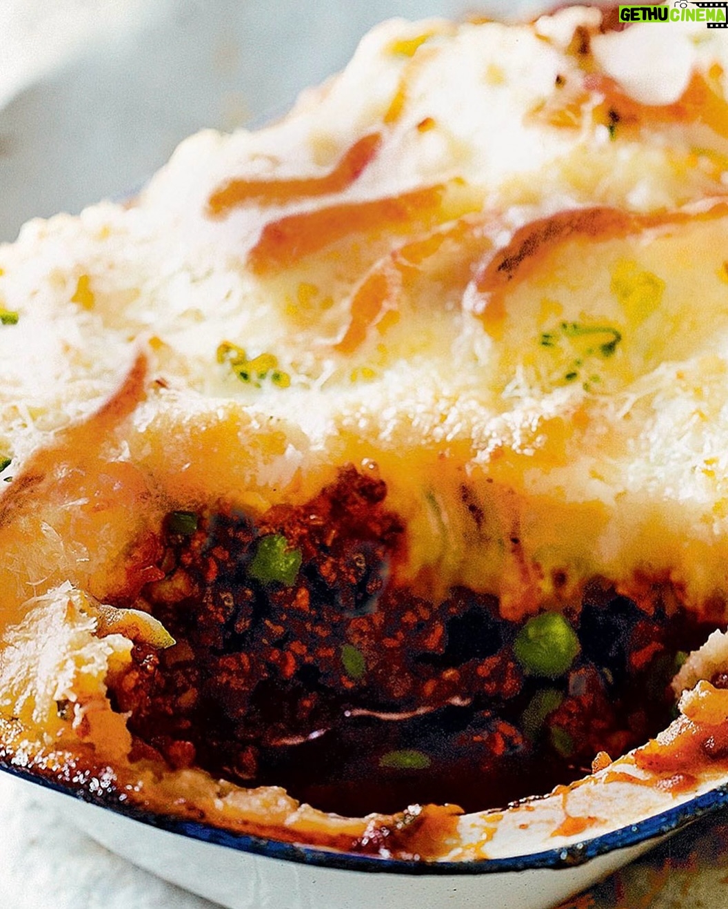 Matt Preston - 379 Likes - Rich mince, fluffy mash…Shepherds pie is the ultimate winter comfort food and I add a secret ingredient to mine which adds a delicious twist to this Aussie classic. Find out what it is at taste.com.au (link in my bio) 👆🏻
@taste_team #shepherdspie #wintermeals #easydinner #winterrecipe #secretingredient