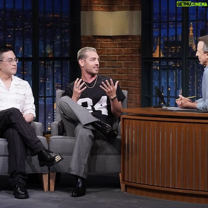 Matt Rogers - 15.4K Likes - Seth Meyers is the best vibe, hands down. BUT! Did he win the Cultch for Best Vibe, Hands Down? Tune into @latenightseth tonight to find out!
styling x @mjonf
grooming x @jessica_o_
Photos x Lloyd Bishop/NBC