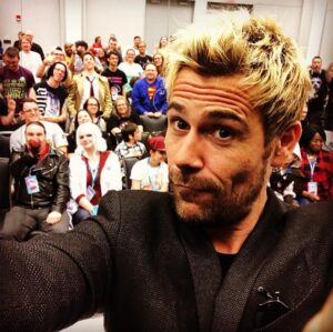Matt Ryan Instagram - Thanks for a great day #tidewatercomicon and it’s not over yet