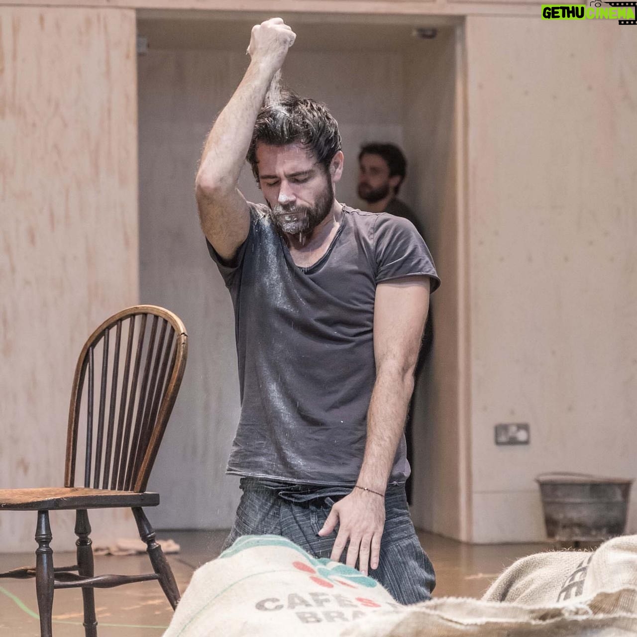 Matt Ryan - 15.4K Likes - Rehersal pic from Knives in hens