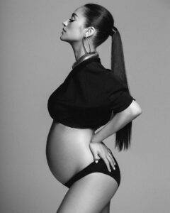 Matte Babel Most Liked Photos and Posts