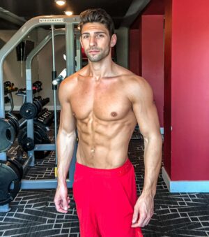 Matthew Andrews Instagram - Early morning lift ✔️
Post workout meal ✔️
Castings ✔️ 
Never stop chasing your goals 💪🏻💪🏻
.
.
.
.
#fitness #model #wilhelminamodels #fit #aesthetic #gym #smize #fitfam #progress #fitlife #getfit
