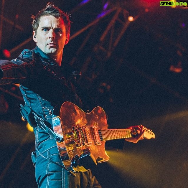 Matthew Bellamy - 27.2K Likes - What am I looking at? Wrong answers only
@glastofest 2016
šø Ben Birchall
