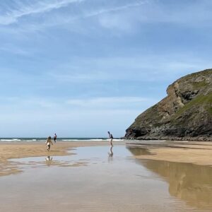 Matthew Bellamy Instagram - Beach day, Cornwall 🏖️